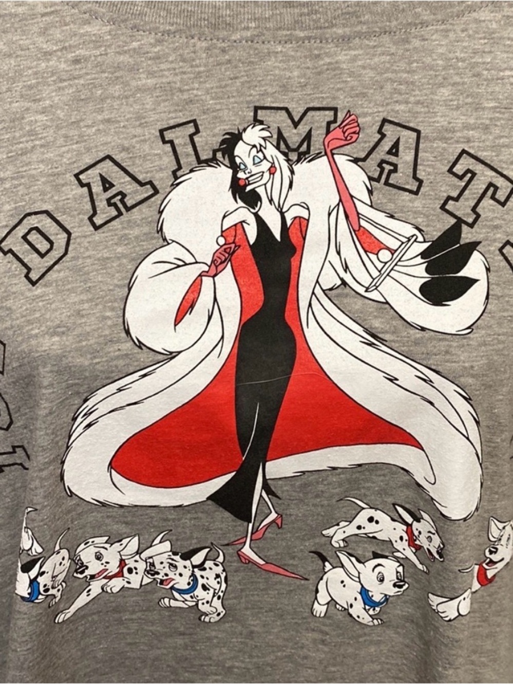 101 DALMATIANS CRUELLA WOMENS XL GRAPHIC TEE NWT GRAY